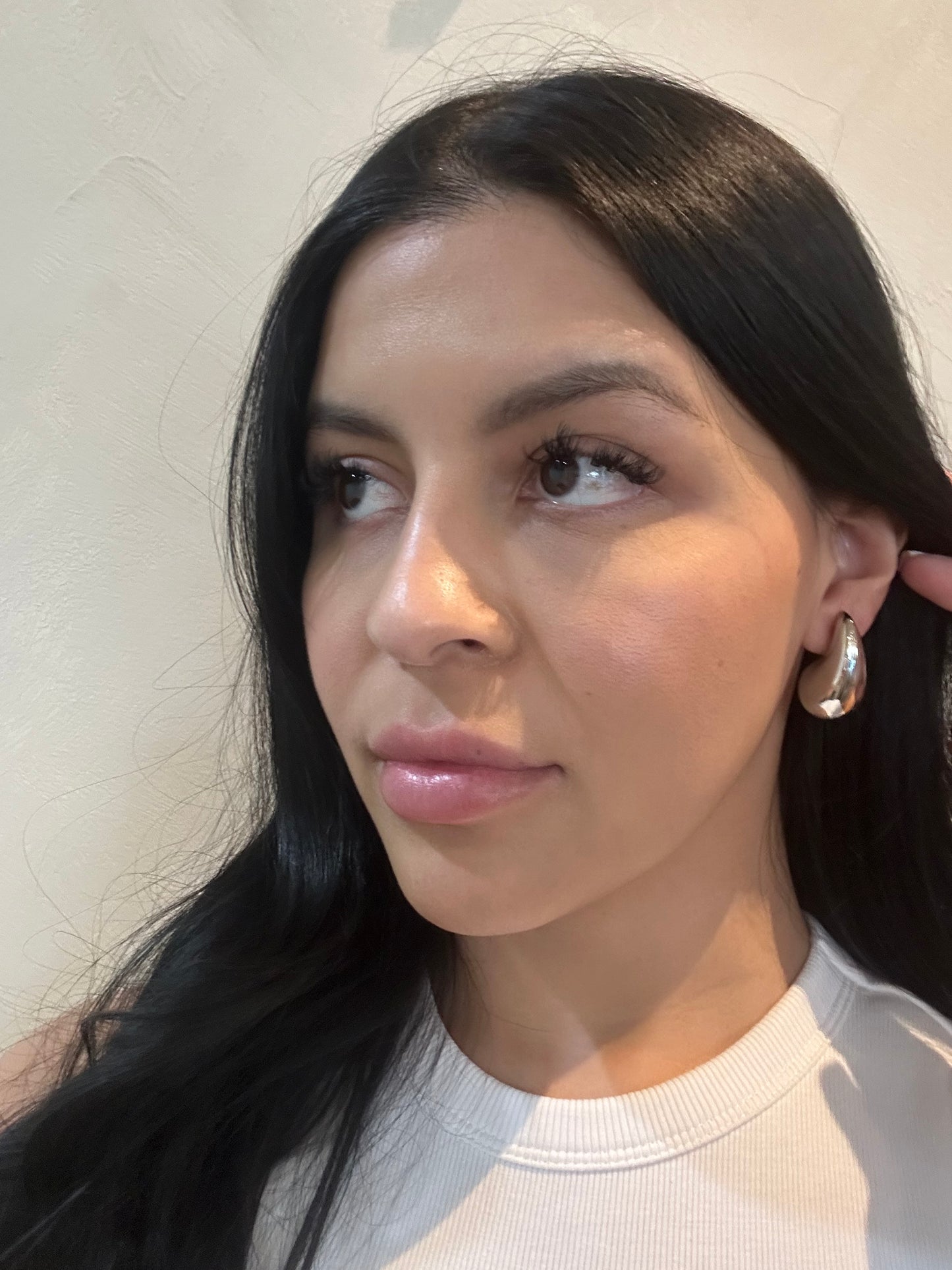 9025 silver plated tear drop stud