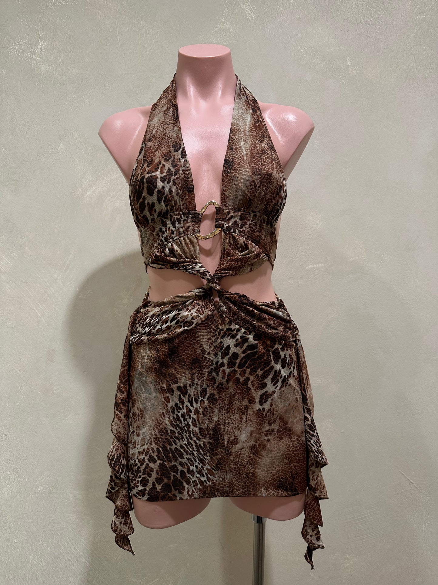 sleeveless leopard print halter mini dress