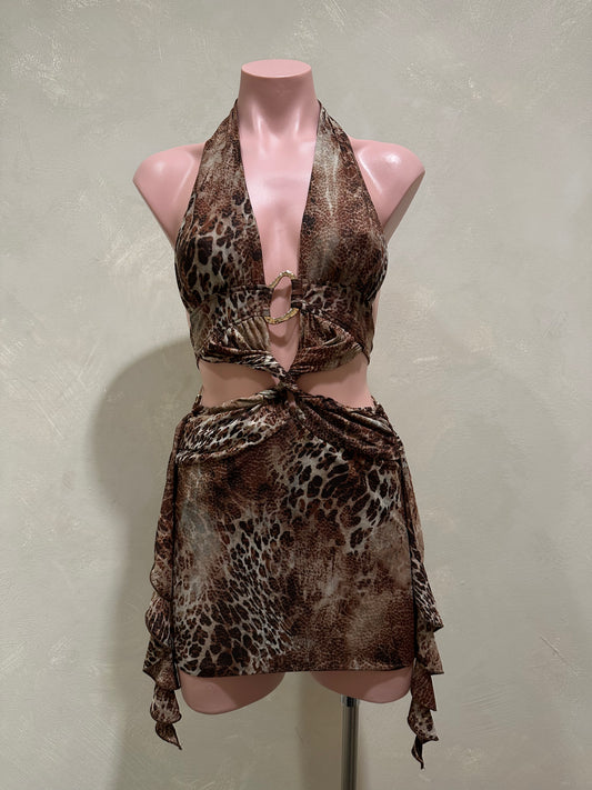 sleeveless leopard print halter mini dress